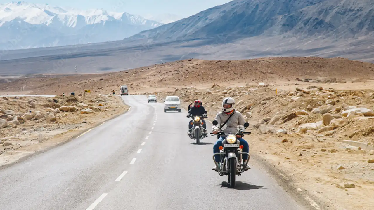 Manali Spiti Zanskar Srinagar Tour